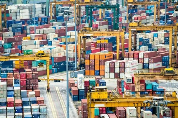 A map showing multiple disrupted shipping routes with alert icons