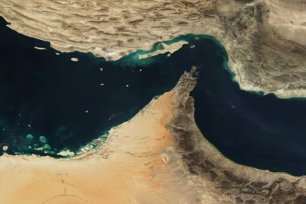 Spring Planting and Fertilizer Logistics: How a Strait of Hormuz Disruption Could Affect Global Agriculture?