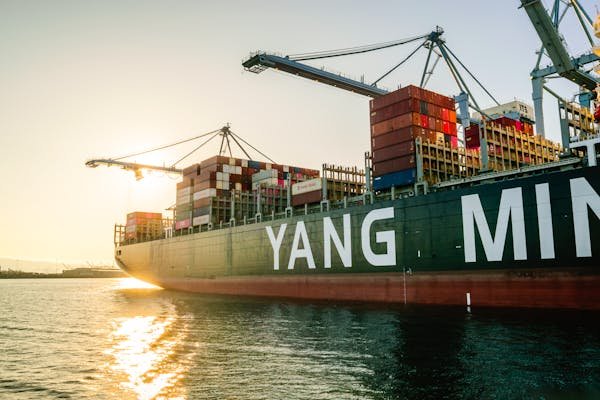 Class 5 Dangerous Goods: Classification, Characteristics, and Transport Guidelines