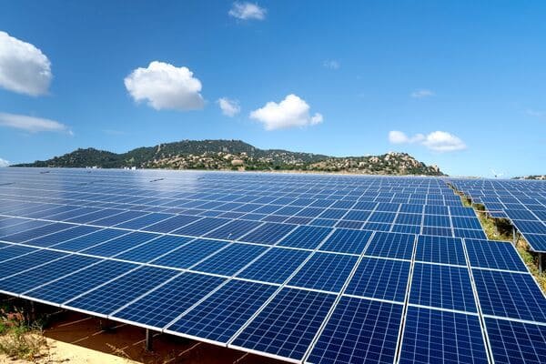 Can Solar Panels with Lithium Batteries Ship via LCL? Simplified Declaration Rules Explained?