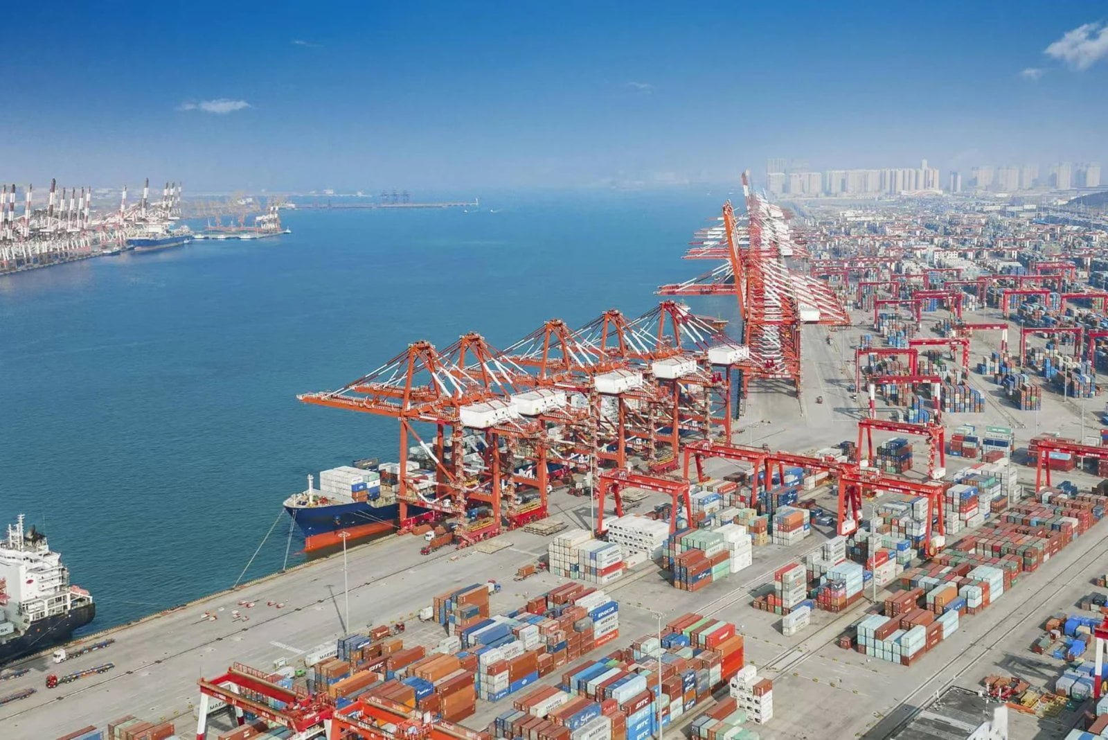 Port Background