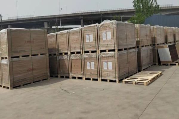 Securely loaded FCL container with solar panels